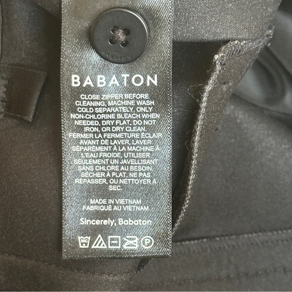 Aritzia Babaton Faux Leather Pants Black Straight Leg Size 4 - Picture 9 of 10